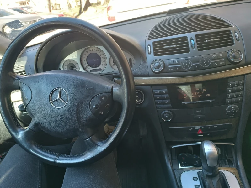 Mercedes-Benz E 320 CDI, снимка 7 - Автомобили и джипове - 52246023