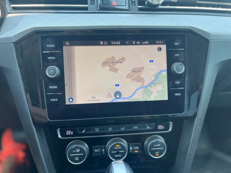 VW Passat 2.0 tdi-150ks-АВТОМАТ-ДИСТРОНИК, снимка 7 - Автомобили и джипове - 51558784