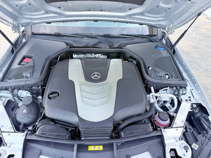 Mercedes-Benz E 350 3.0cdi* AMG* 4Matik* Digital* UNIKAT* , снимка 17 - Автомобили и джипове - 51612871