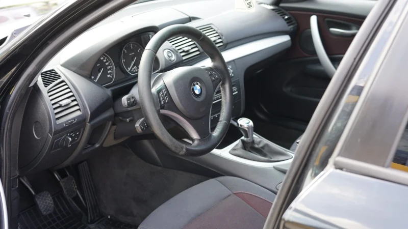 BMW 120 BMW 120d 177кс, снимка 10 - Автомобили и джипове - 52460534