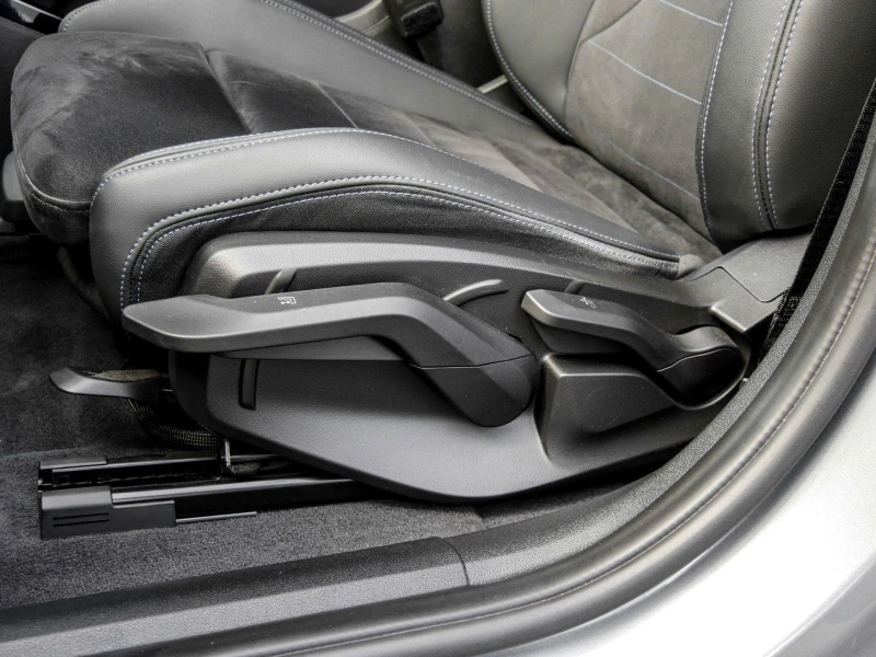 BMW iX2 xDrive30/ M-SPORT/ HEAD UP/ 360/ LED/ SHADOW LINE/, снимка 6 - Автомобили и джипове - 52560805