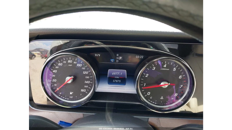 Mercedes-Benz E 300, снимка 6 - Автомобили и джипове - 52643311