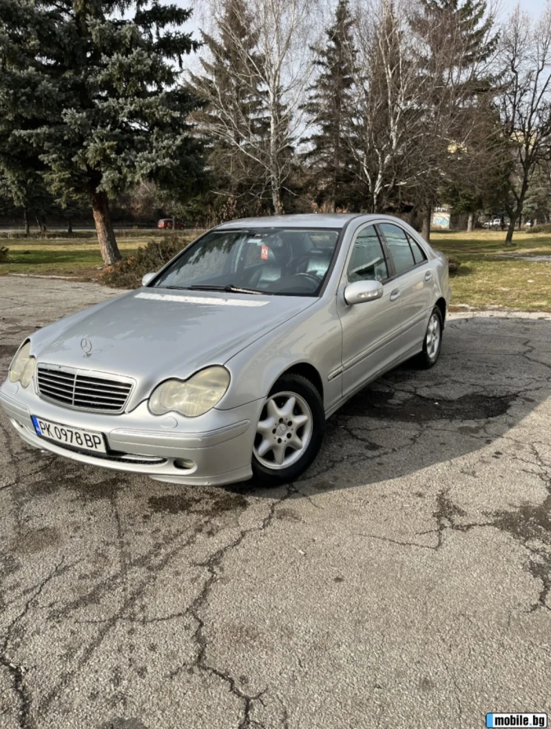 Mercedes-Benz C 220 2.2 143