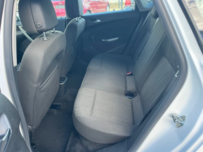 Opel Astra 1.3cdti, снимка 14 - Автомобили и джипове - 52989163