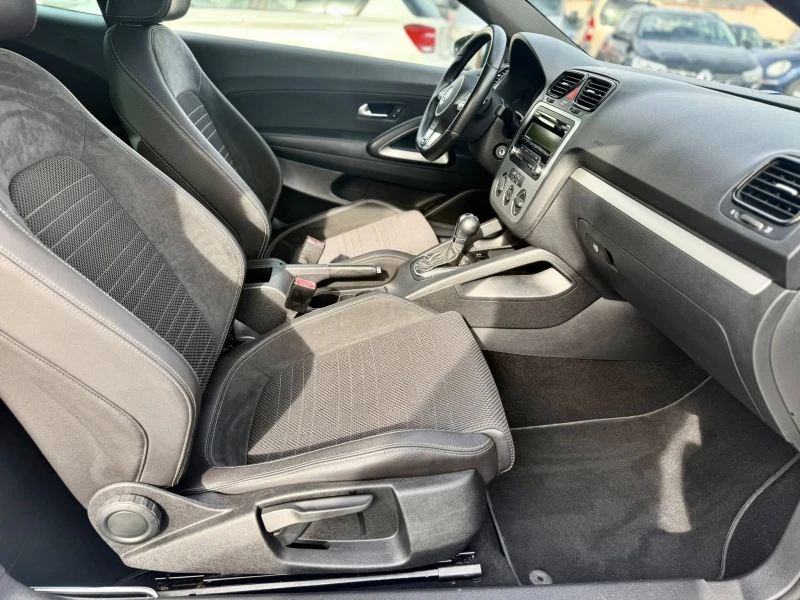 VW Scirocco 1.4 АВТОМАТИК, снимка 12 - Автомобили и джипове - 53563242