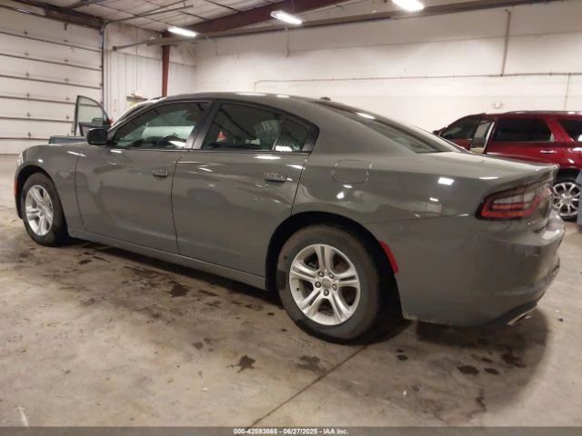 Dodge Charger SXT RWD - изображение 3