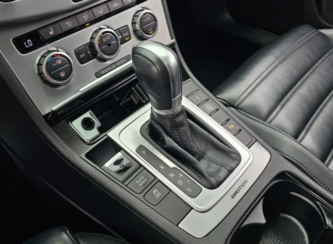 VW CC 2.0 TDI 4Motion - изображение 9