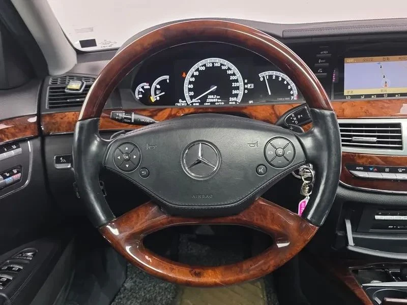 Mercedes-Benz S 500, снимка 12 - Автомобили и джипове - 56690340