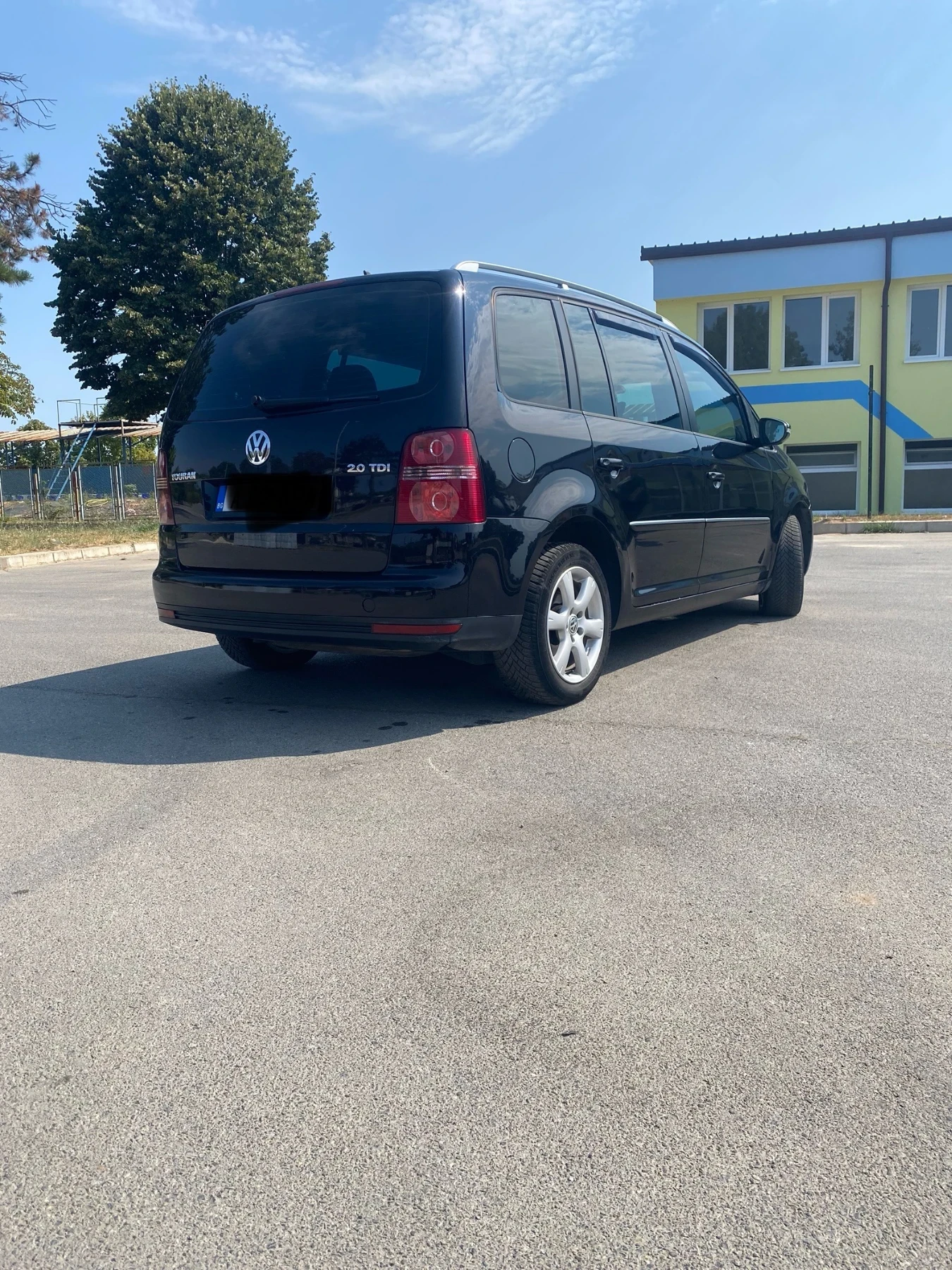 VW Touran 2.0 - изображение 3