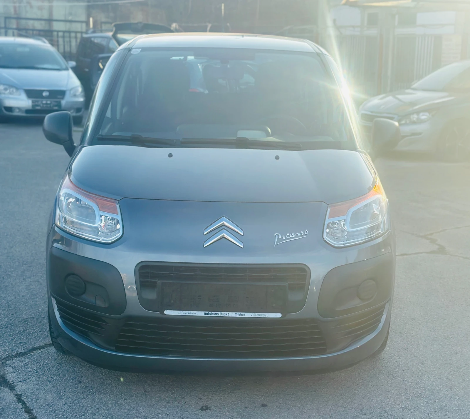 Citroen C3 Picasso 1.4I-90кс - изображение 2