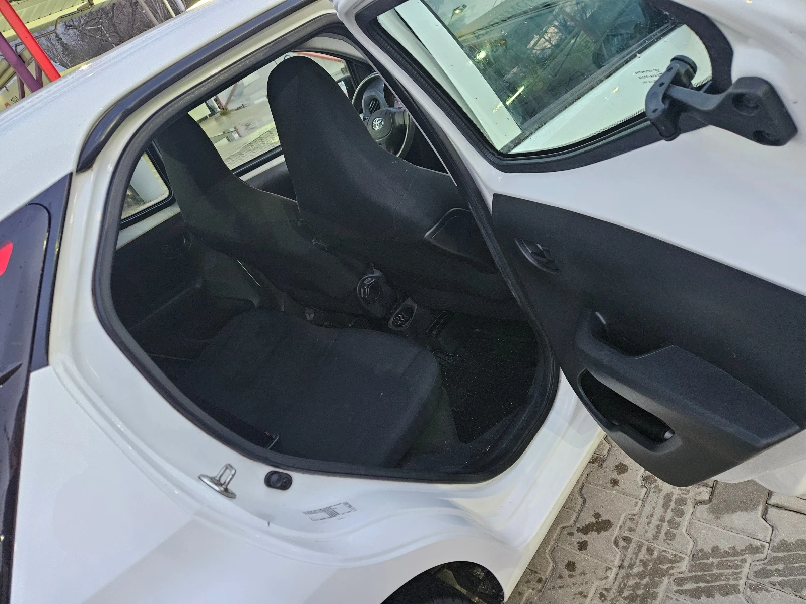 Toyota Aygo Първи собственик - изображение 9