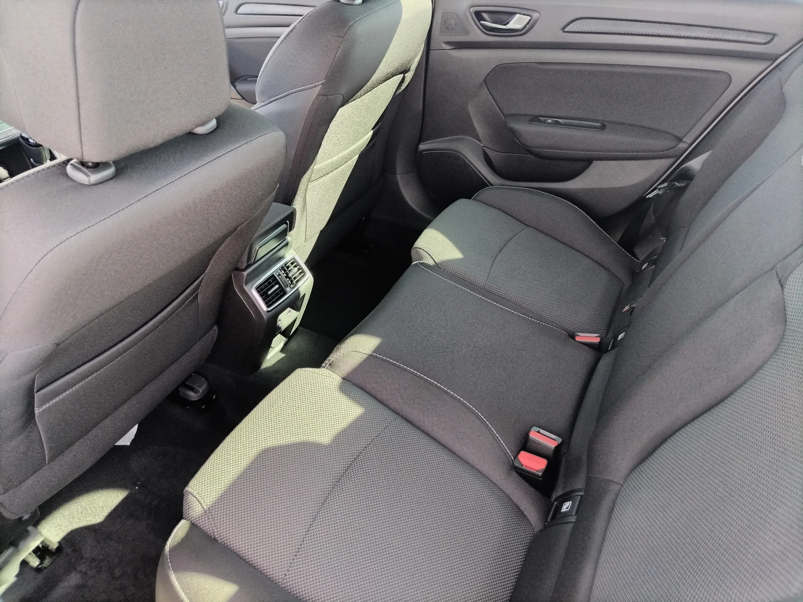 Renault Megane 1.3TCe/140./Limited | Mobile.bg   14