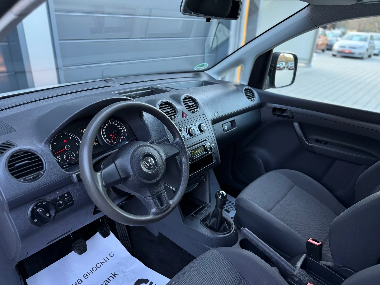 VW Caddy 1.6TDI MAXI  | Mobile.bg   8