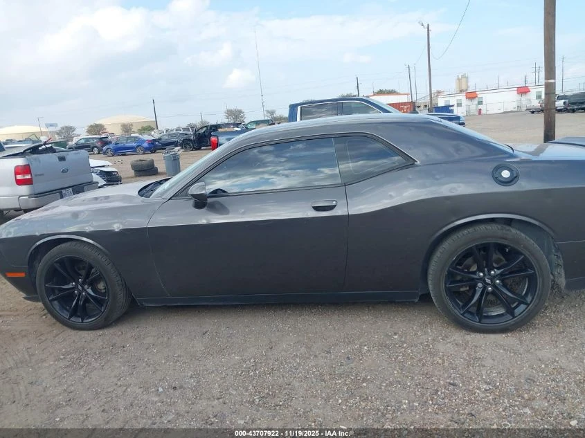 Dodge Challenger 3.6L V-6 DOHC, VVT, 305HP Rear Wheel Drive | Mobile.bg � ����������� 6