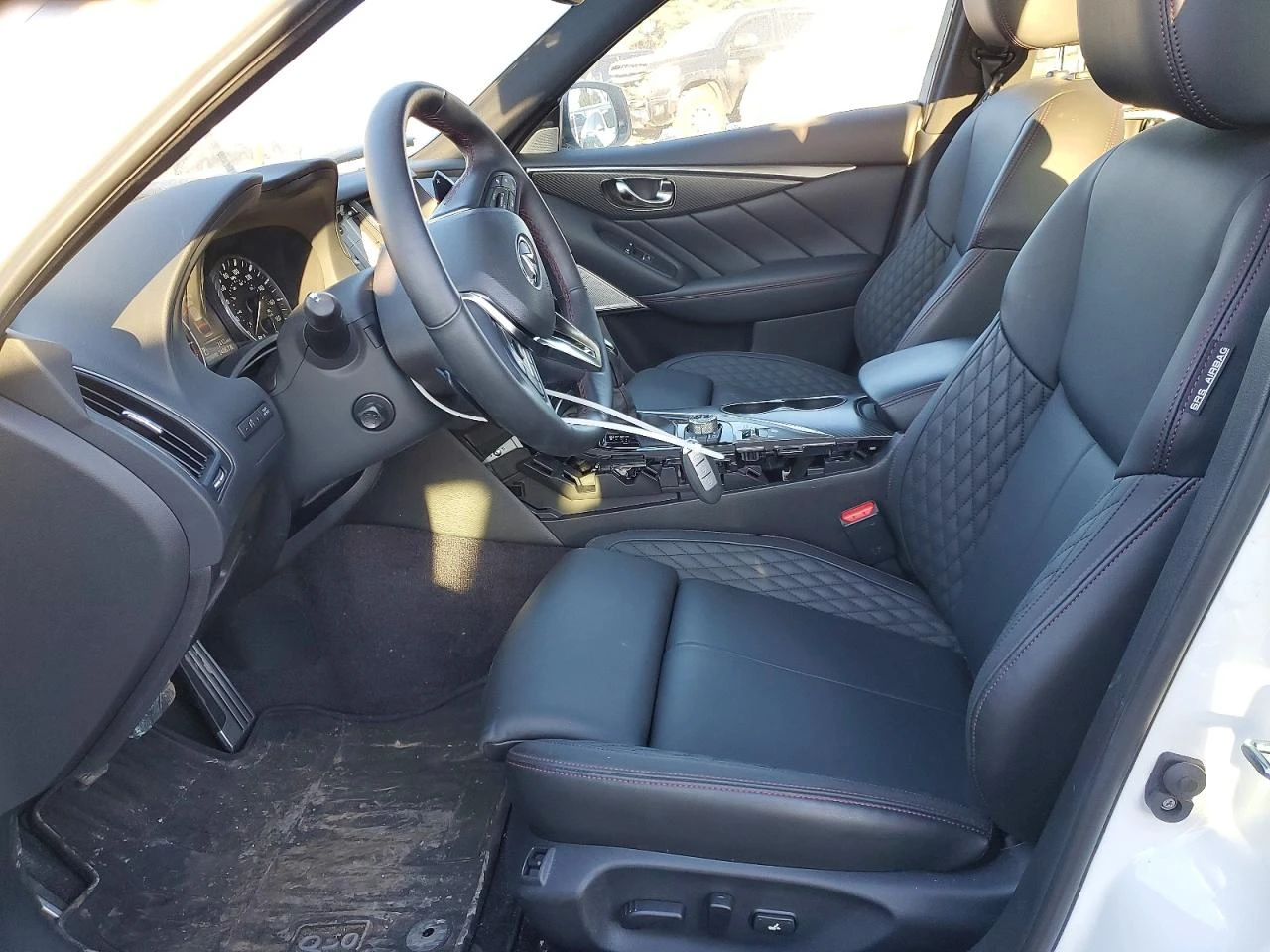 Infiniti Q50 3.0l Red Sport 400 - изображение 7