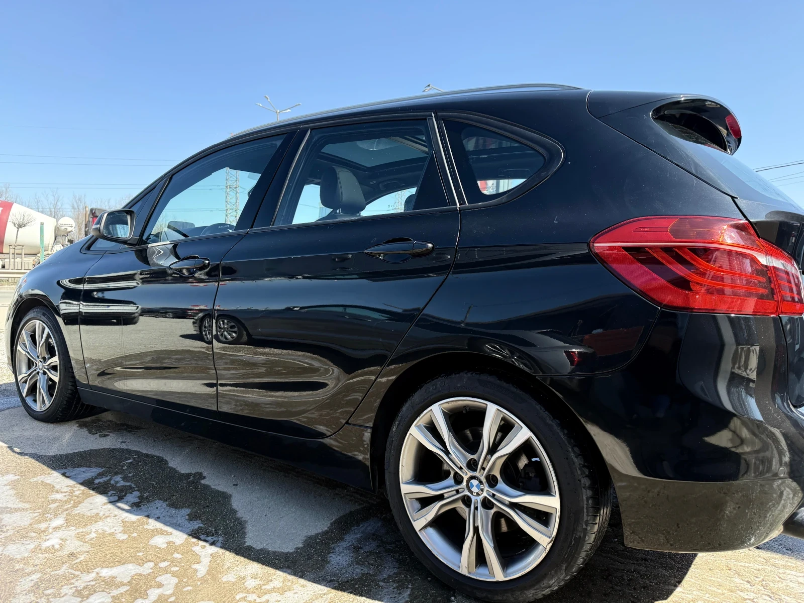 BMW 2 Active Tourer 225i M sport HeadUp Panorama Kamera , снимка 7 - Автомобили и джипове - 53830210
