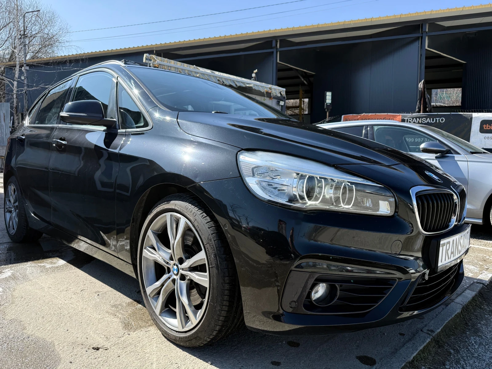 BMW 2 Active Tourer 225i M sport HeadUp Panorama Kamera , снимка 3 - Автомобили и джипове - 53830210