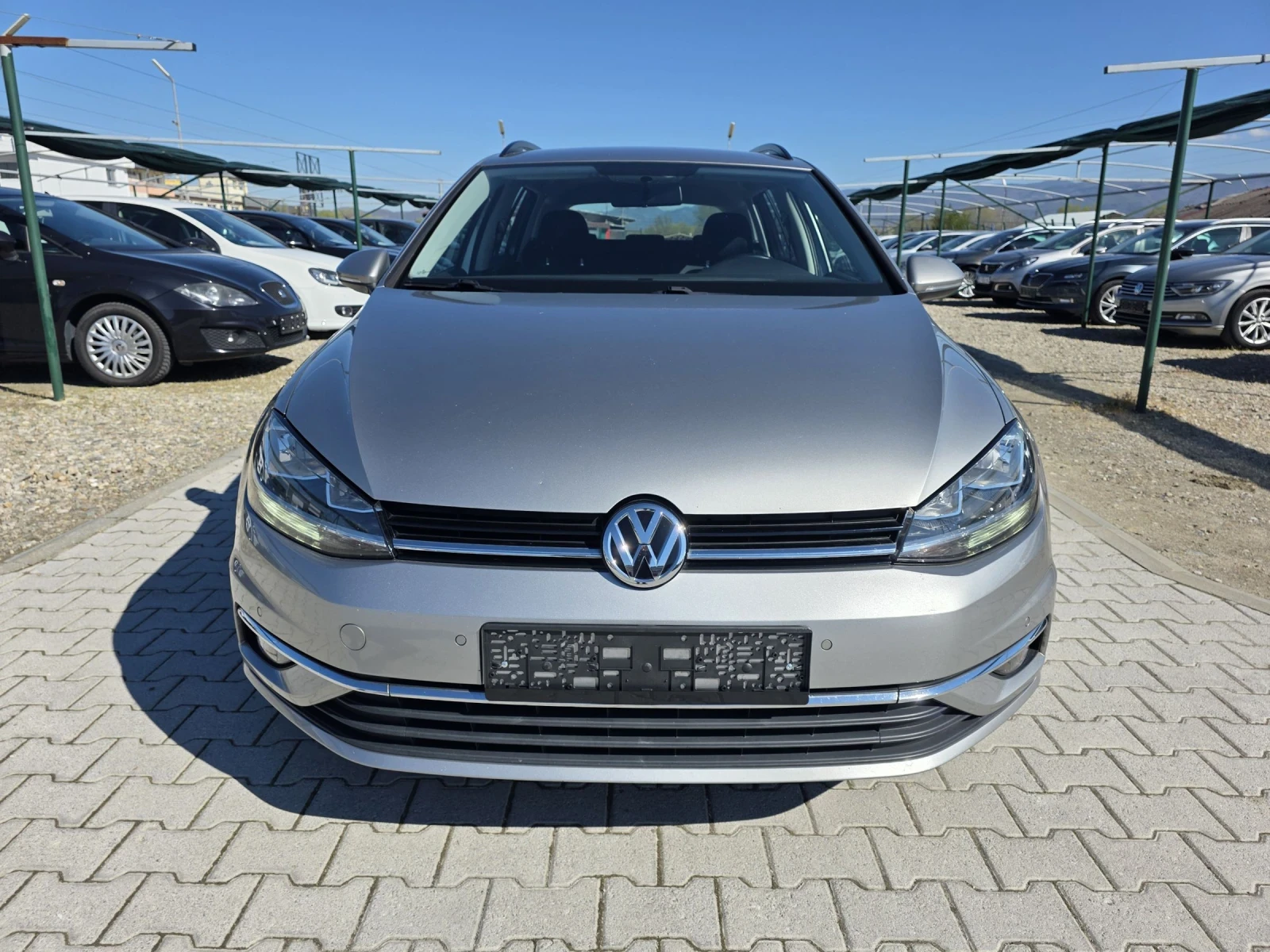 VW Golf Variant 1.6TDI Navi DSG Лизинг, снимка 2 - Автомобили и джипове - 54109284