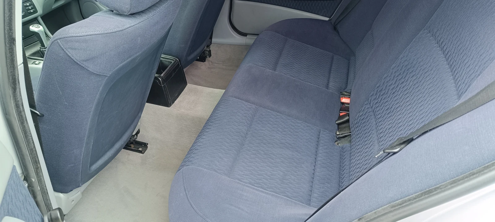 BMW 318  1.8 Бензин, 118 к.с. Димитровград , снимка 14 - Автомобили и джипове - 54198397