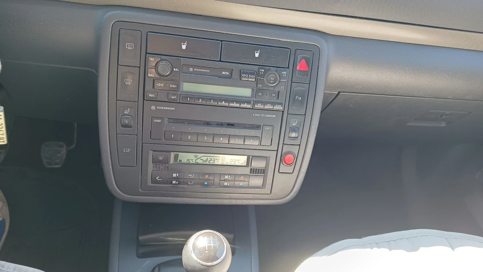 VW Sharan 1.9tdi, снимка 6 - Автомобили и джипове - 54363020