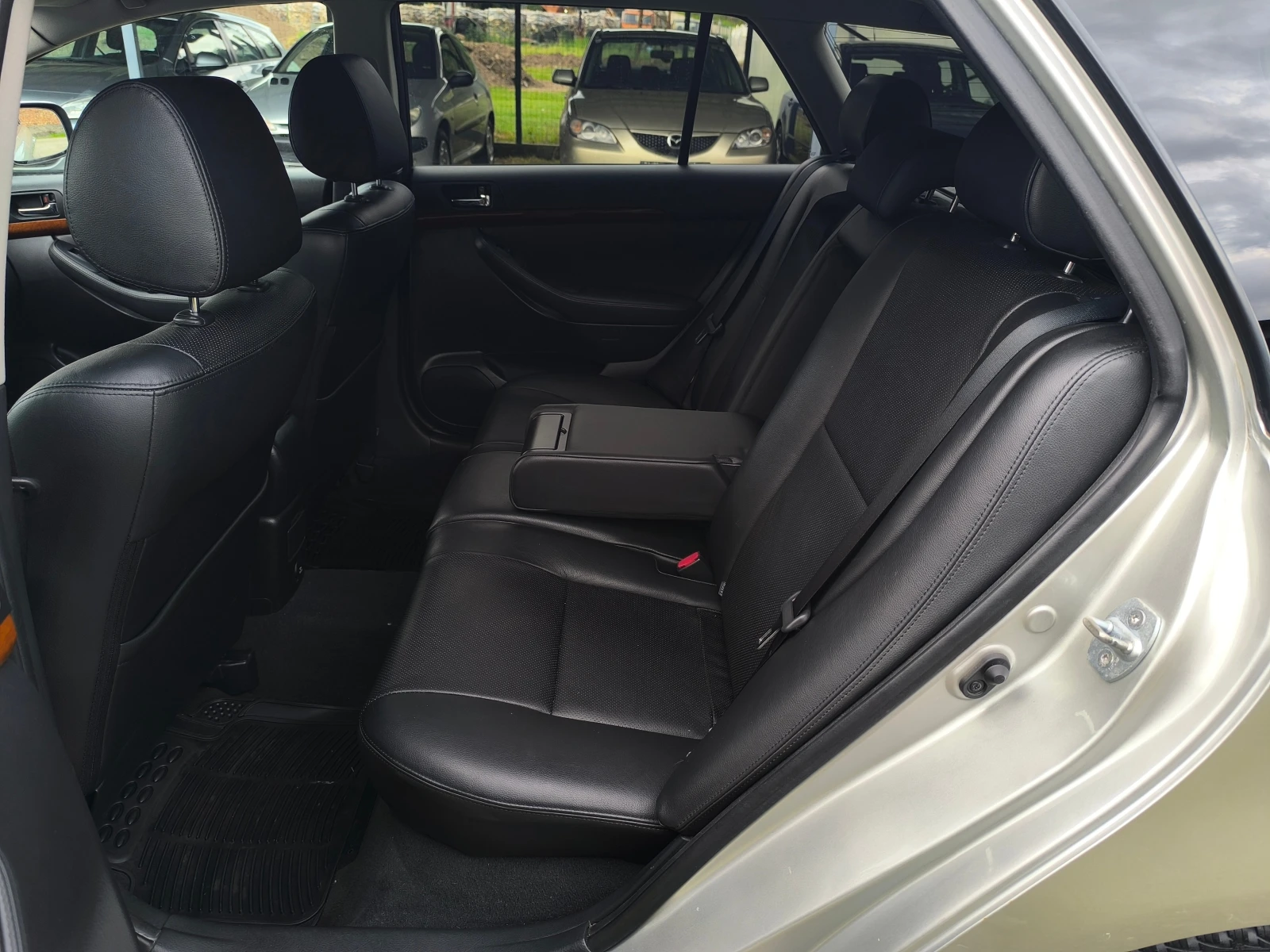 Toyota Avensis FACE LIFT-2.0D4D-126��-6 ��������-����-����������� | Mobile.bg � ����������� 12