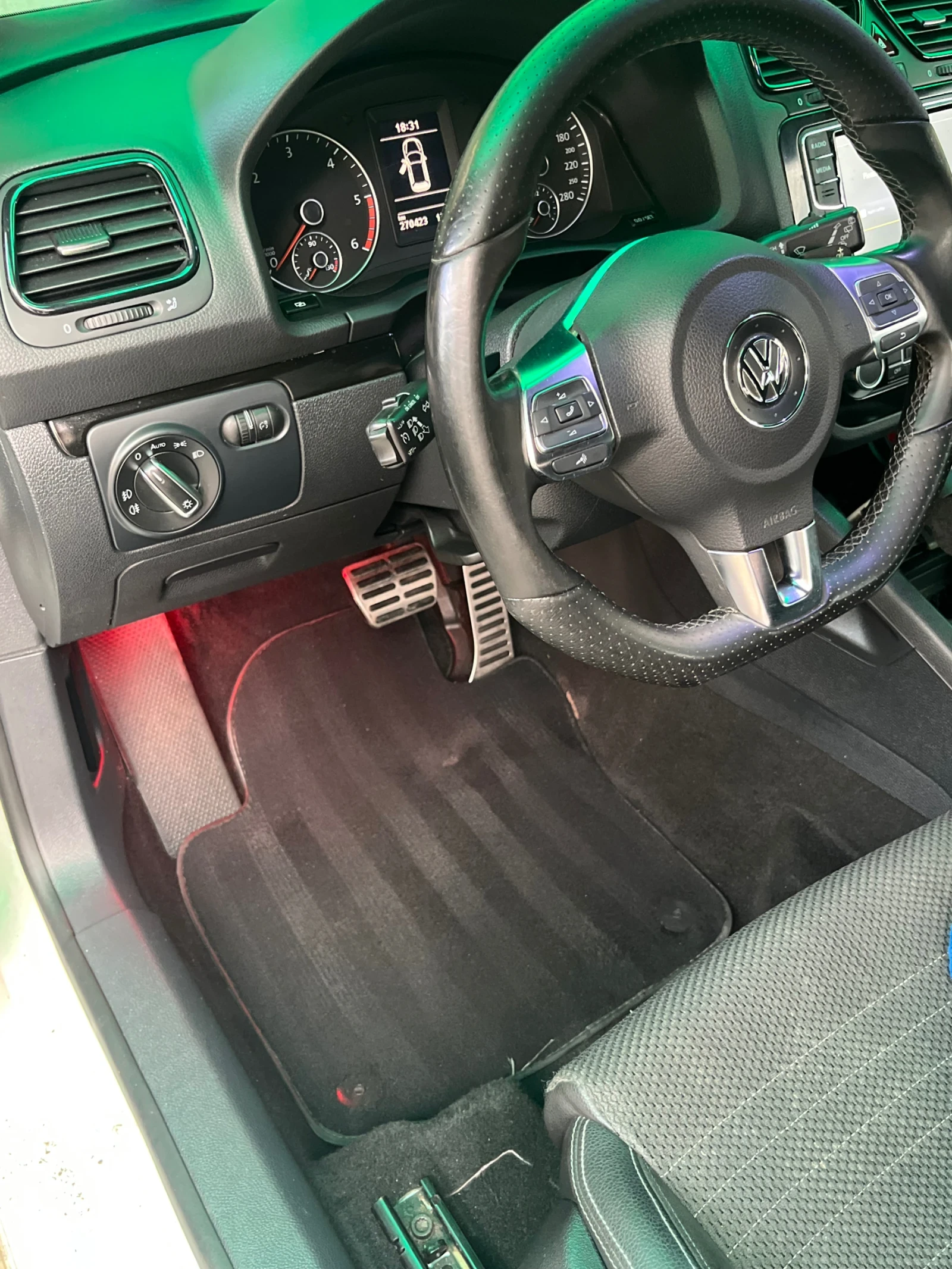 VW Scirocco VW SCIROCCO, снимка 10 - Автомобили и джипове - 54622890