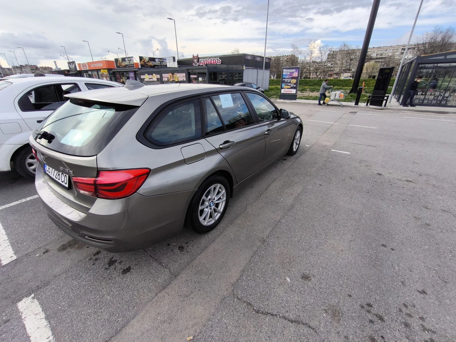 BMW 318 F31, снимка 4 - Автомобили и джипове - 54656703