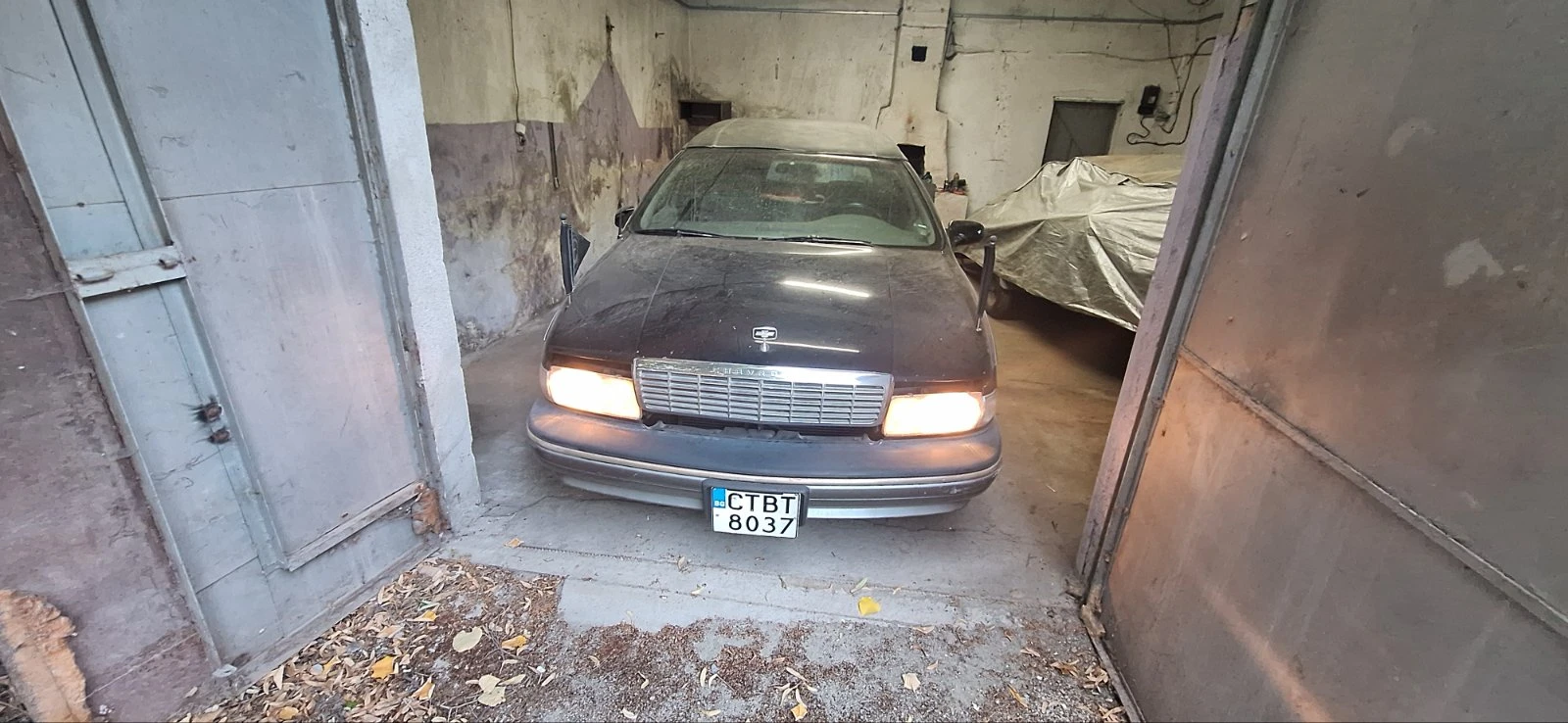 Chevrolet Caprice 5.0, снимка 12 - Автомобили и джипове - 55554557