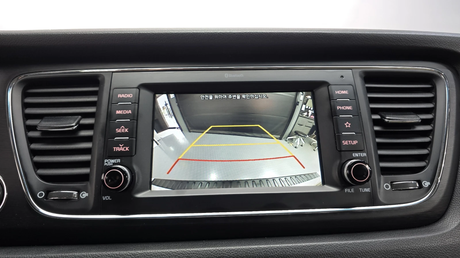 Kia Carnival КРАЙНА ЦЕНА, снимка 14 - Автомобили и джипове - 55595022