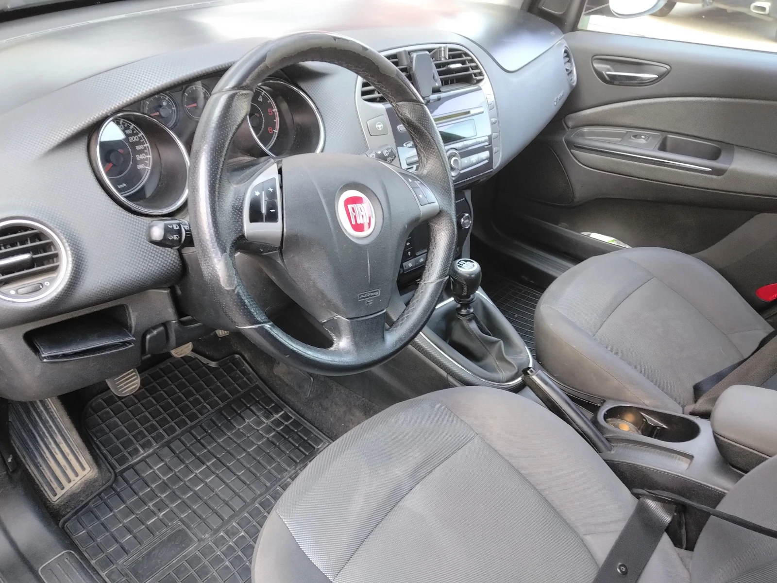 Fiat Bravo 1.6multijet, снимка 7 - Автомобили и джипове - 55654789
