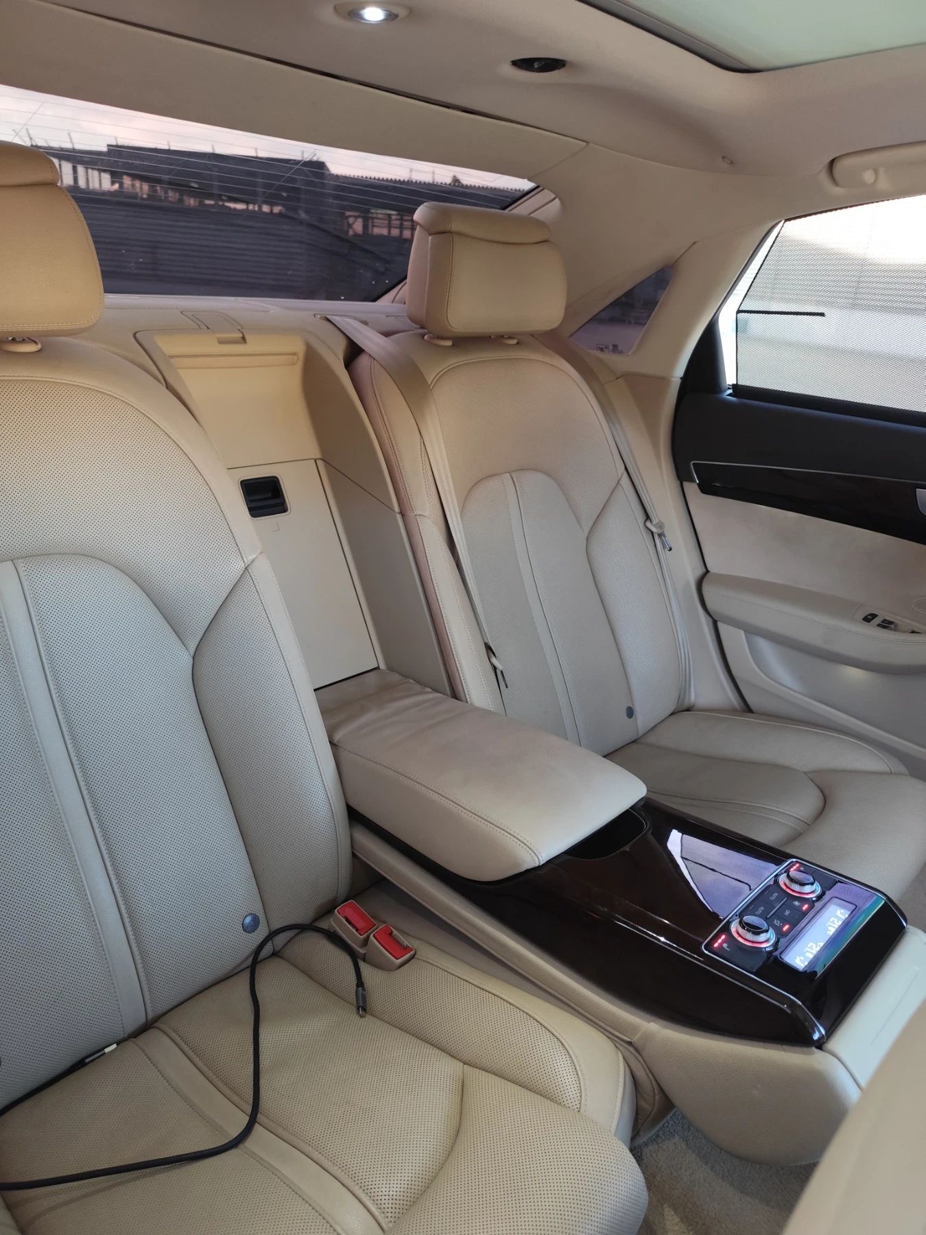 Audi A8 Audi A8L 4.0 TFSI quattro, снимка 16 - Автомобили и джипове - 56317458