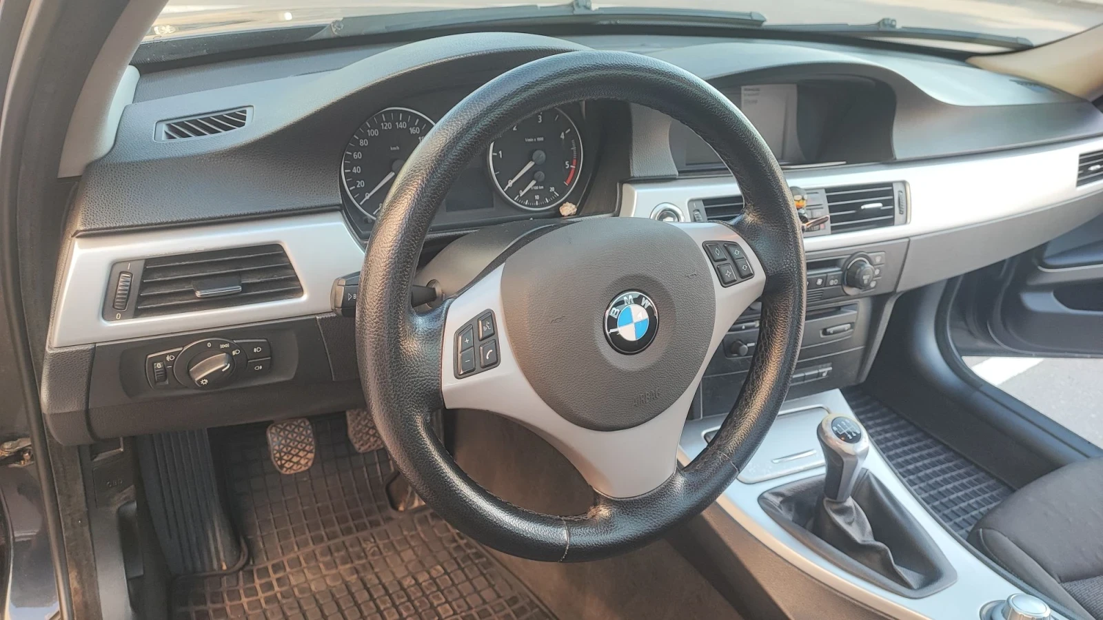 BMW 320, снимка 6 - Автомобили и джипове - 56619171
