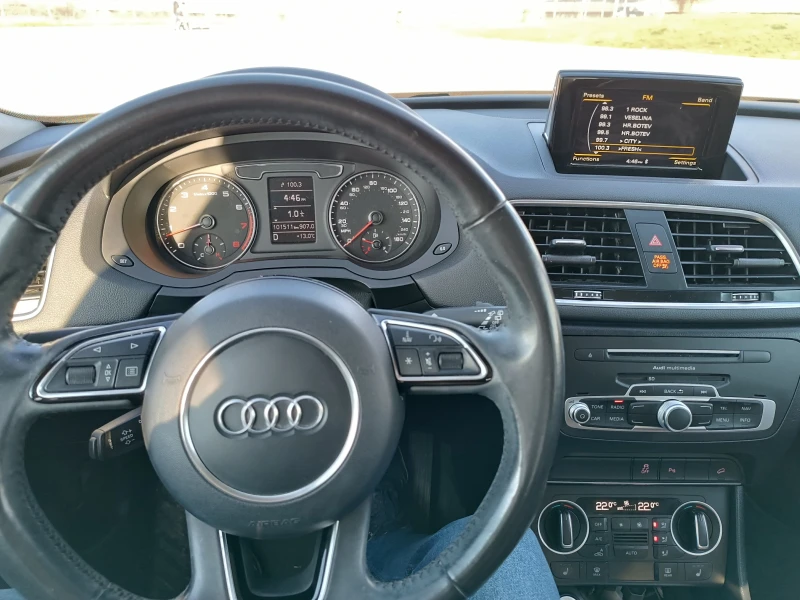 Audi Q3, снимка 8 - Автомобили и джипове - 45604954