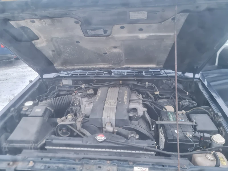 Mitsubishi Pajero, снимка 15 - Автомобили и джипове - 52180060