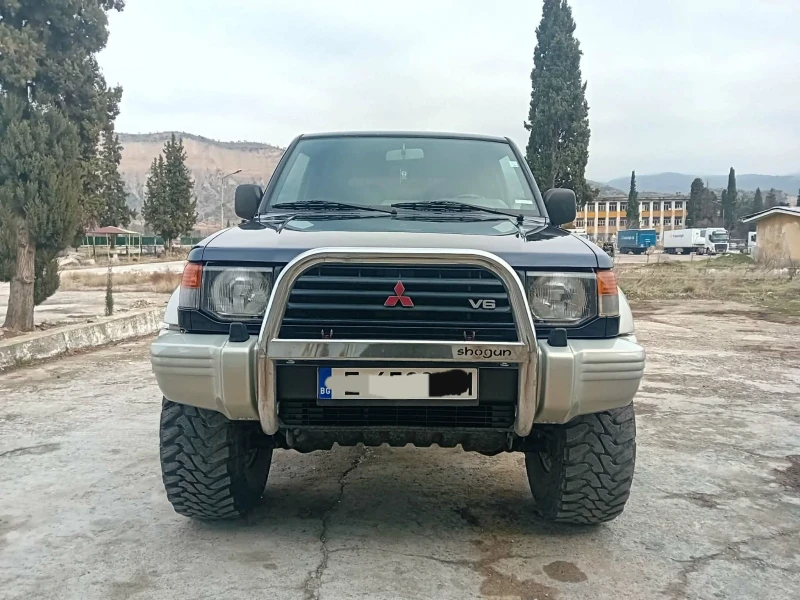 Mitsubishi Pajero, снимка 9 - Автомобили и джипове - 52922545