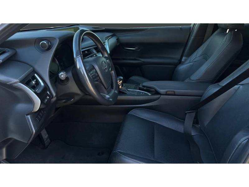 Lexus UX 250h Месечна вноска от 867 лв., снимка 12 - Автомобили и джипове - 52636168