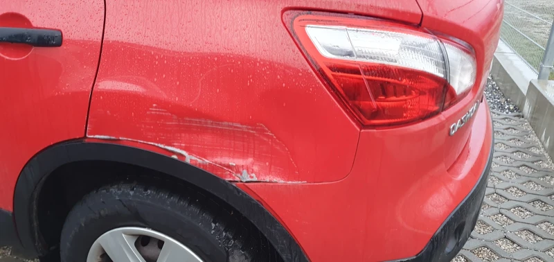 Nissan Qashqai 1.6i, снимка 11 - Автомобили и джипове - 52856875