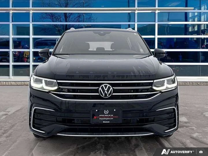 VW Tiguan Highline R-Line | Navigation | Leather | Sunroof |, снимка 2 - Автомобили и джипове - 53914253