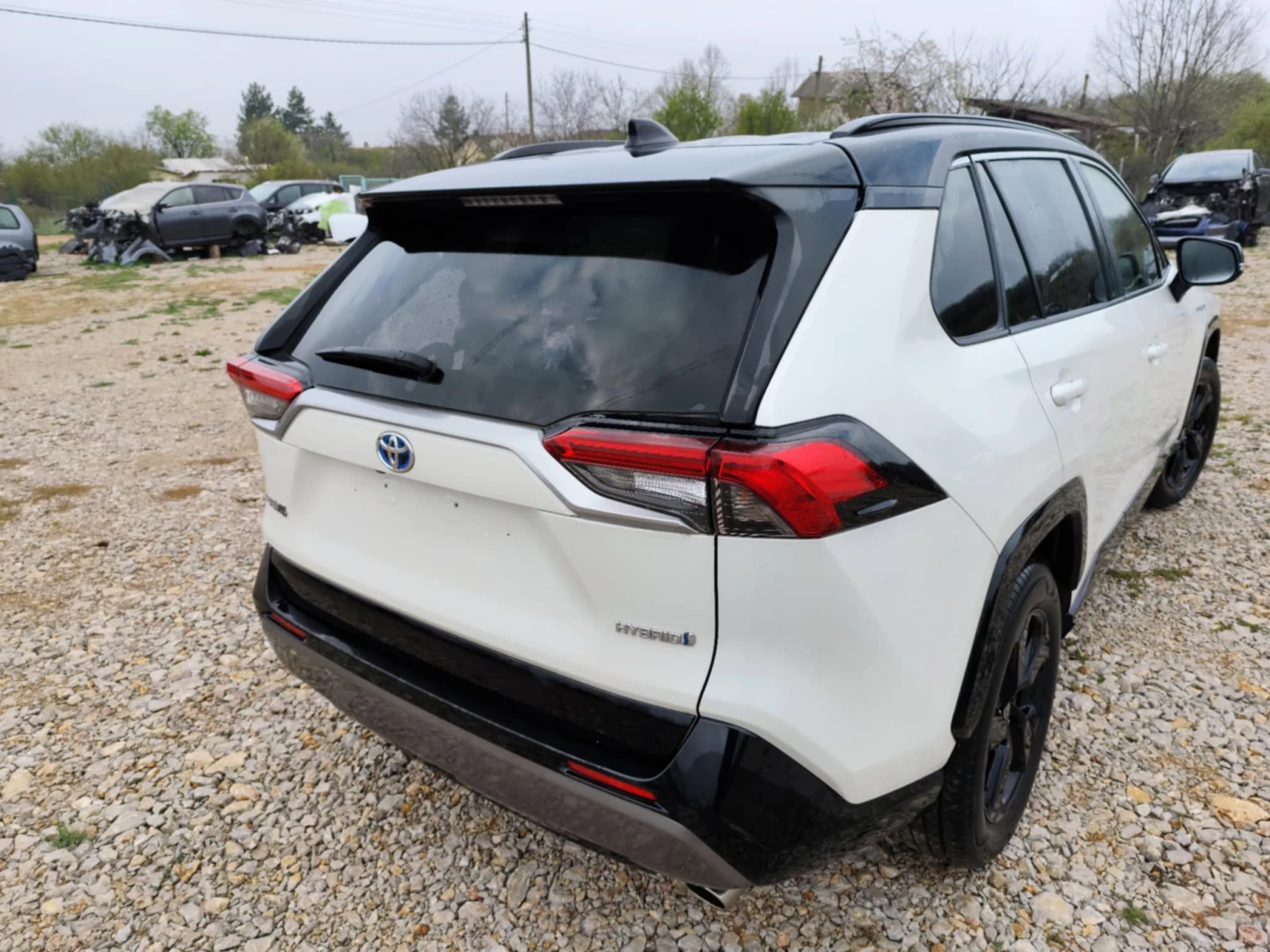 Toyota Rav4 2.5 hybrid - изображение 3