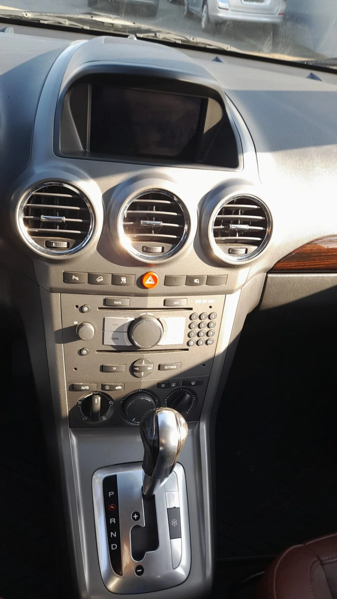 Opel Antara 2.0CDTI NAVI 4Х4 - изображение 5