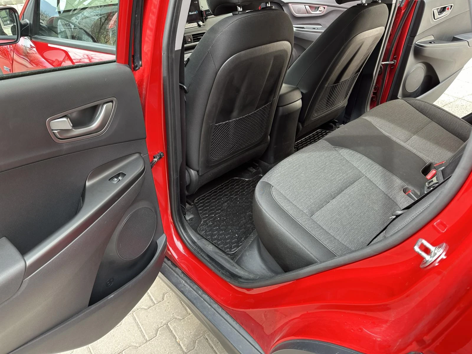Hyundai Kona 64KWh BLUELINK ГАРАНЦИЯ SOH100% ТЕРМОПОМПА - изображение 9