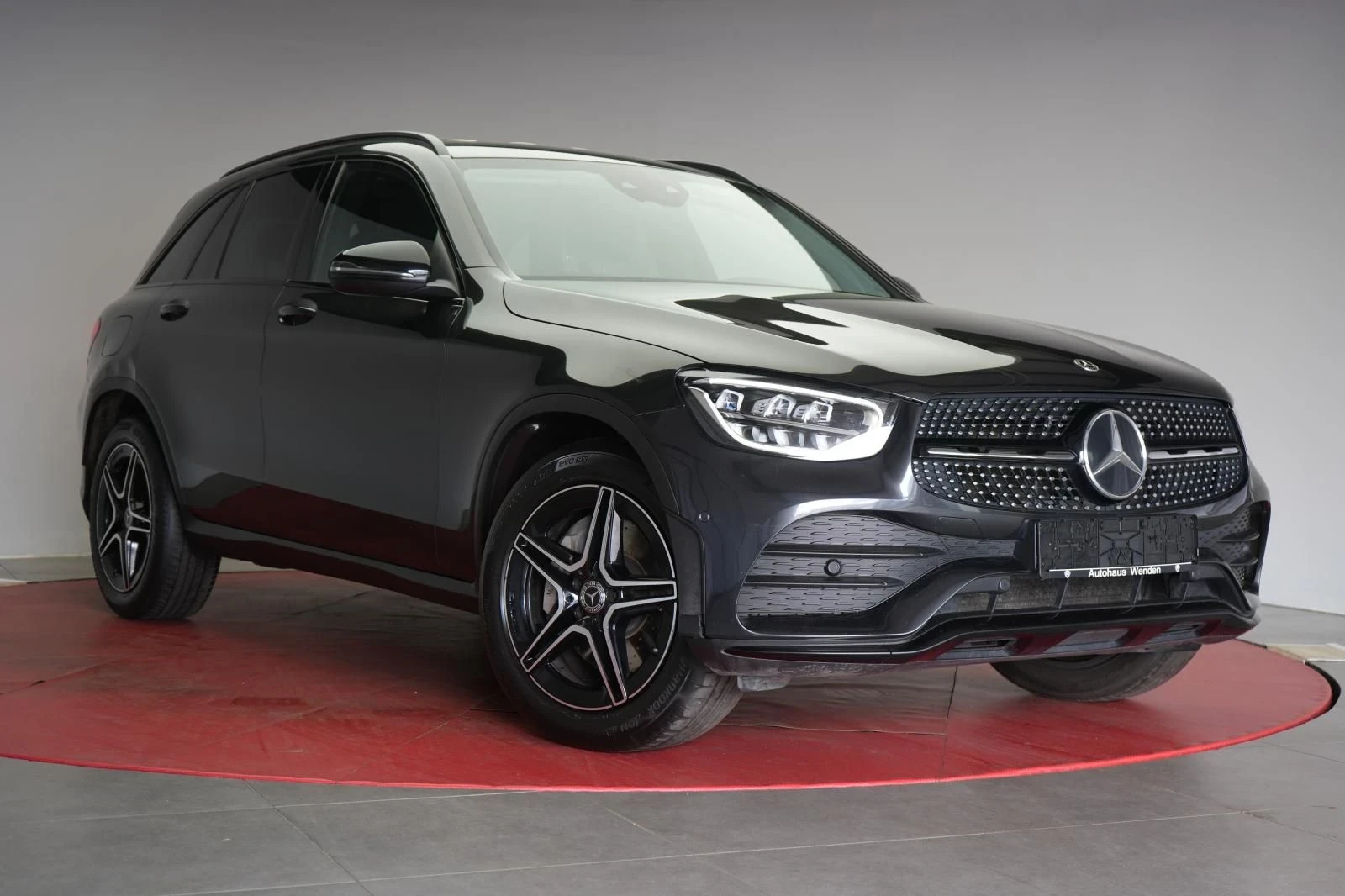 Mercedes-Benz GLC 300 GLC 300 d 4Matic AMG/245кс/ГАРАНЦИОННА ОЧАКВАН ВНО - изображение 2