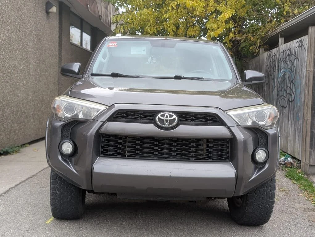 Toyota 4runner SR5 PREMIUM* КАМЕРА* NAVI - изображение 2