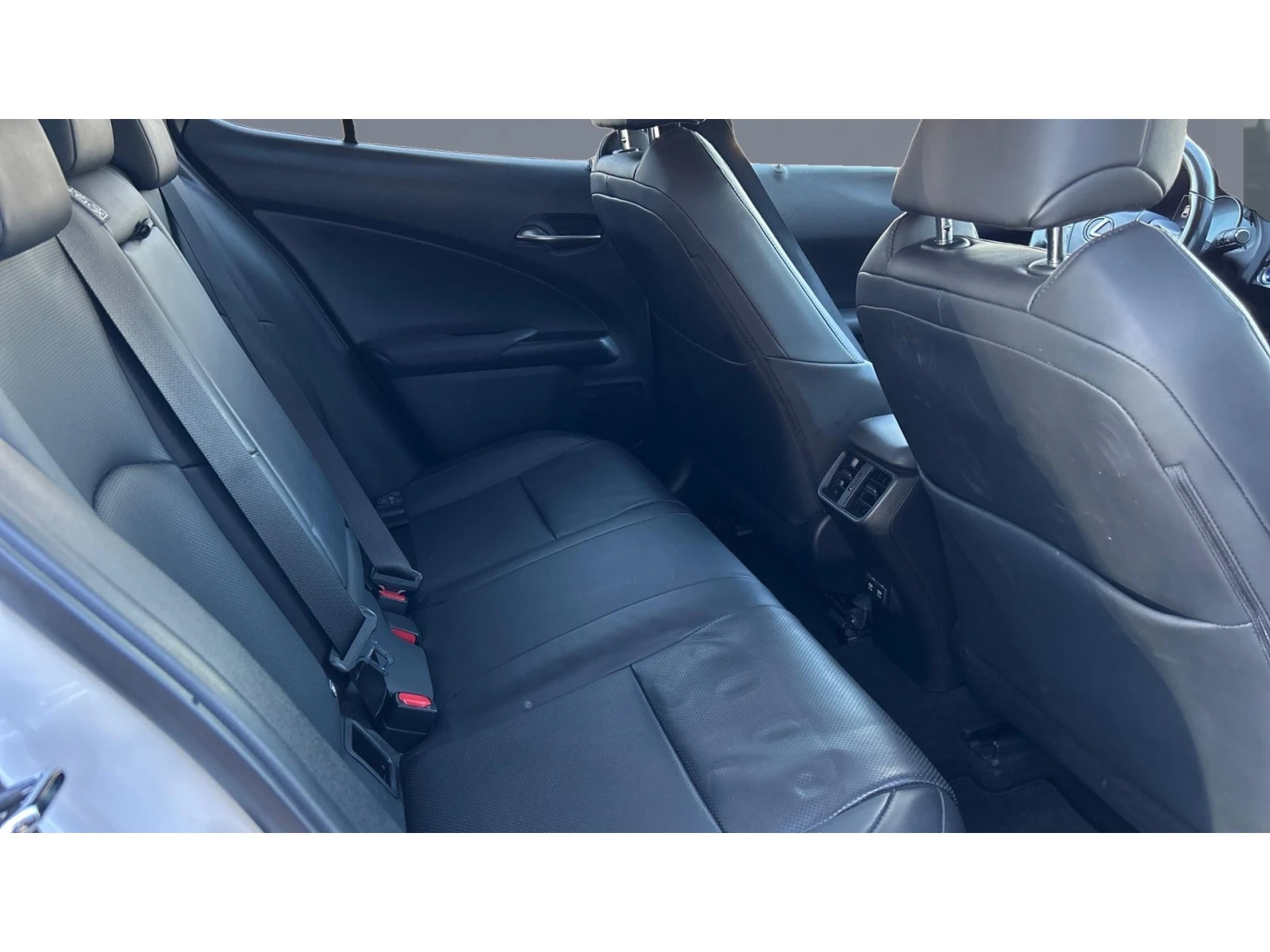 Lexus UX 250h Месечна вноска от 867 лв. - изображение 7