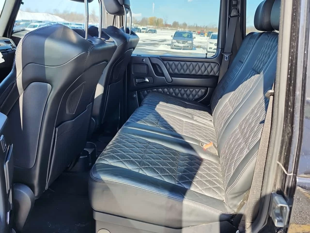 Mercedes-Benz G * AMG 63 * ПОДГРЕВ* KEYLESS* , снимка 13 - Автомобили и джипове - 53725170