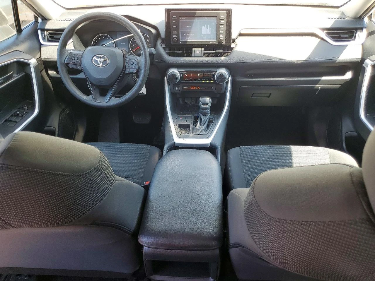 Toyota Rav4 LE, снимка 7 - Автомобили и джипове - 54630143