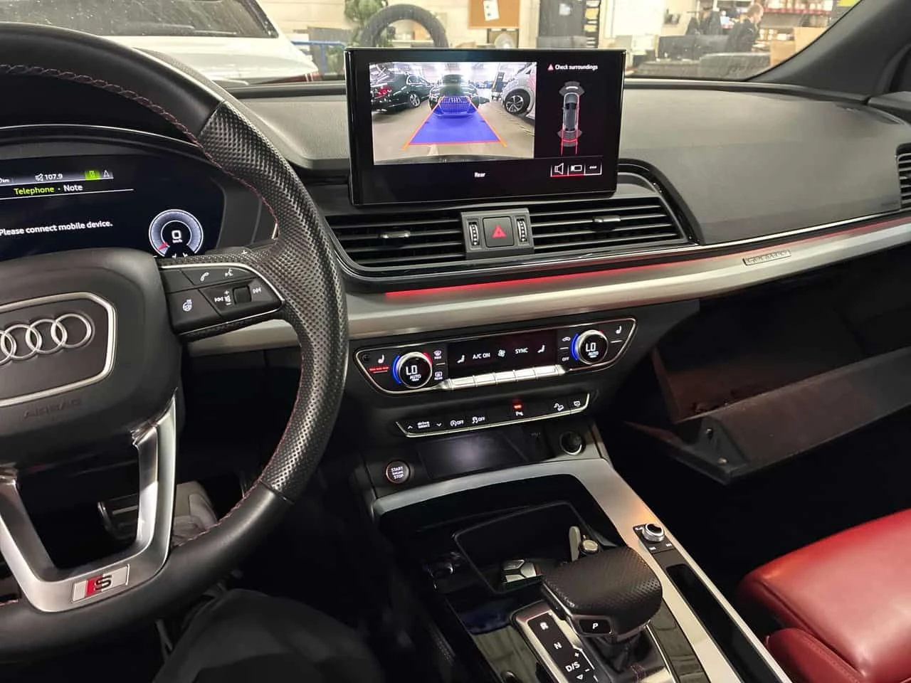 Audi SQ5 * CARFAX * АВТОКРЕДИТ БЕЗ ПЪРВОНАЧАЛНА ВНОСКА, снимка 10 - Автомобили и джипове - 54698233
