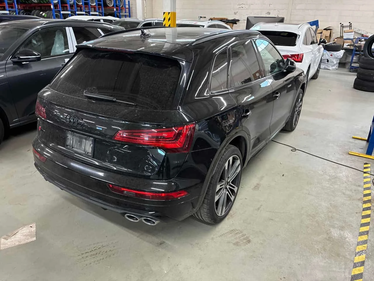Audi SQ5 * CARFAX * АВТОКРЕДИТ БЕЗ ПЪРВОНАЧАЛНА ВНОСКА, снимка 3 - Автомобили и джипове - 54698233