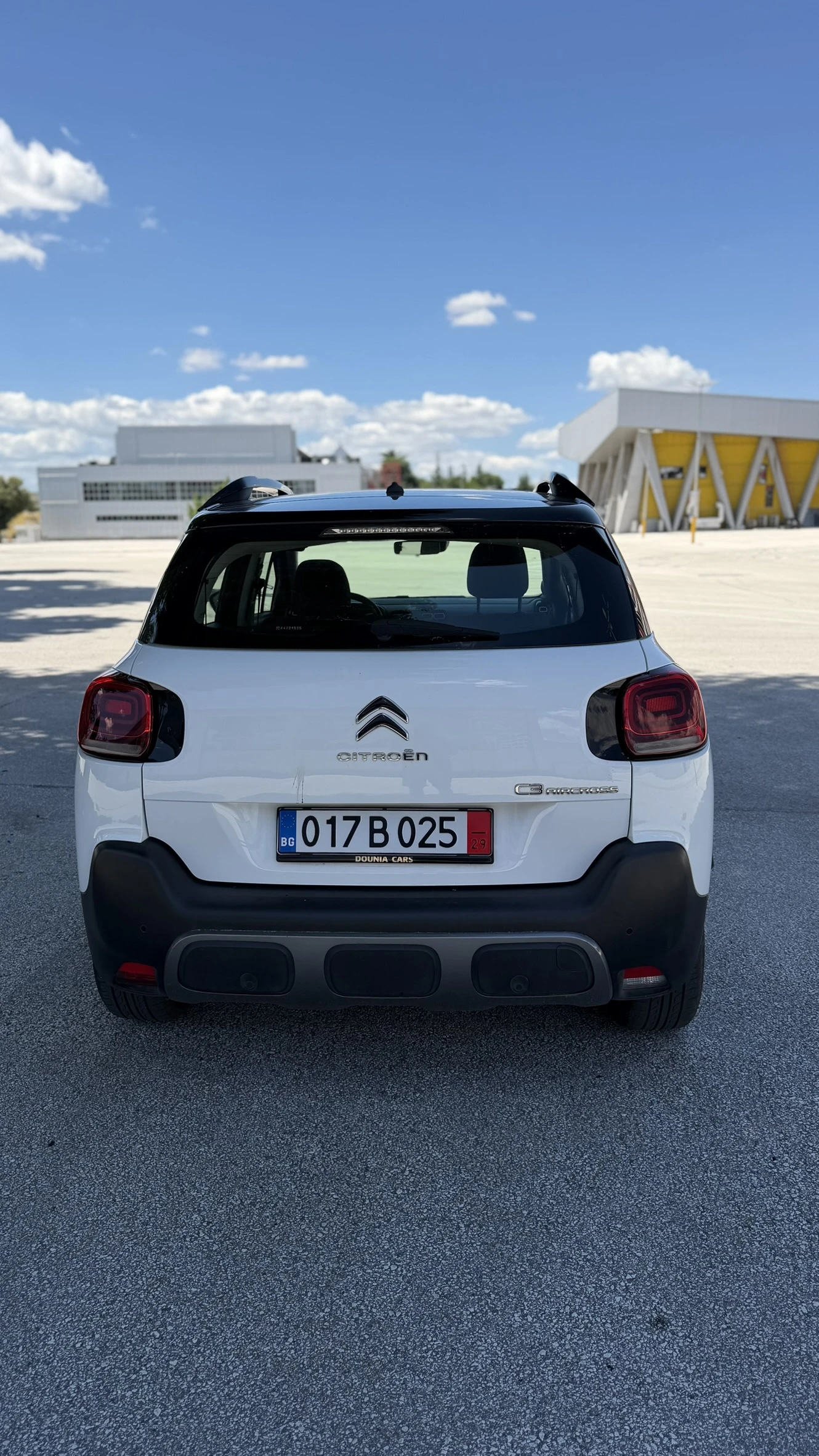 Citroen C3 Aircross 1.2 PureTech / 2019г / Перфектен градски SUV, снимка 7 - Автомобили и джипове - 54903584
