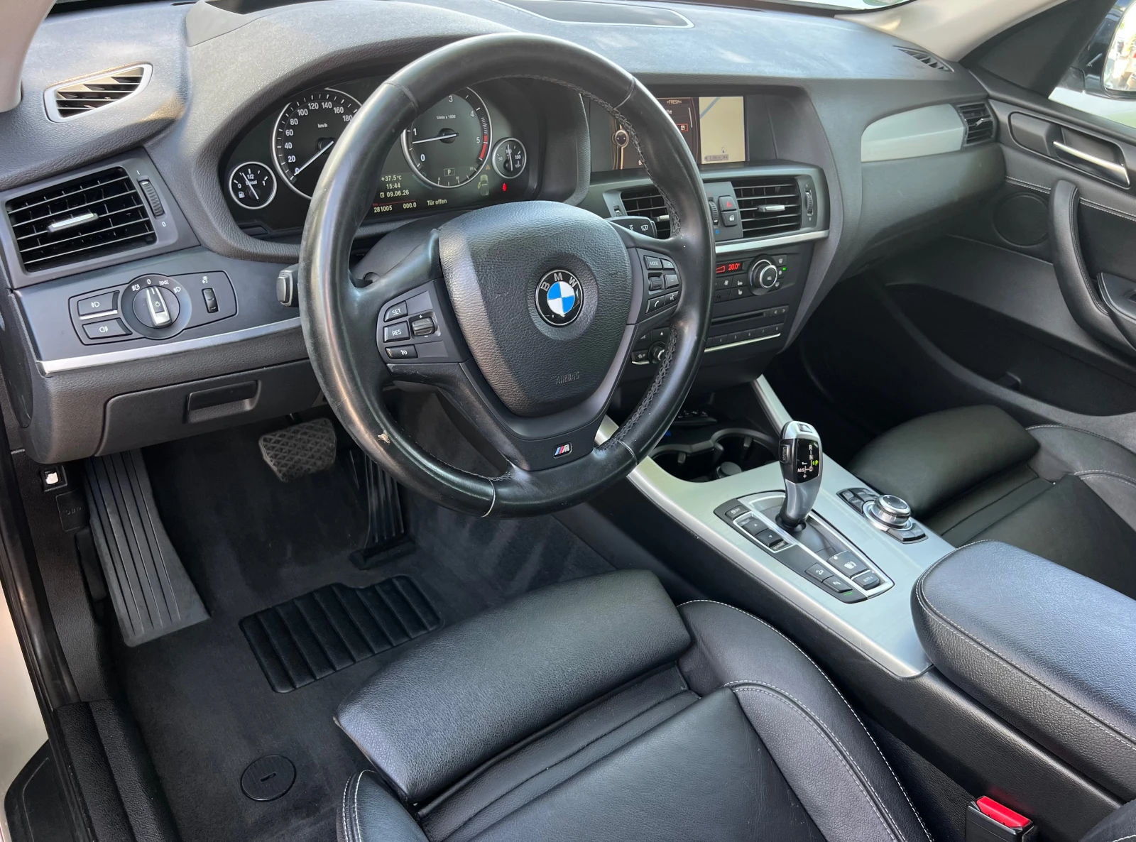 BMW X3 3.0xd M-PAKET/LED/XENON/NAVI/KAMERA/PODGREV/KOJA, снимка 10 - Автомобили и джипове - 55075677